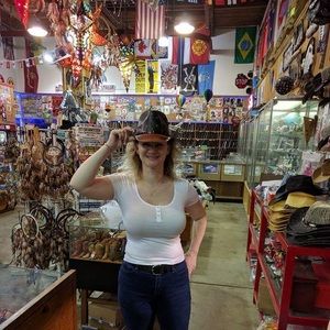 Meet your Posher, Sandra